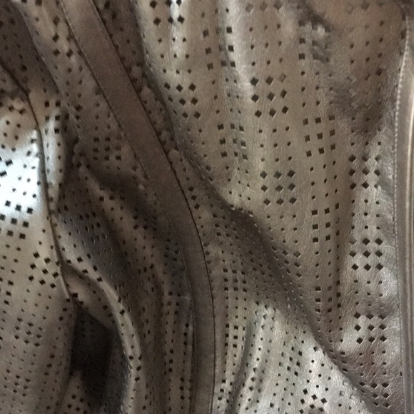 Beautiful metallic from Chico . 😊 - Picture 4 of 6